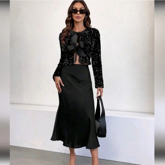 New H&M Sequined Bow-front Jacket - Picture 3 of 13